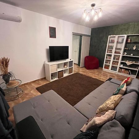Casa Cartilor - House Of Book'S Apartment Букурещ Екстериор снимка
